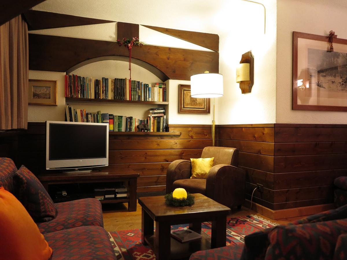 Hotel Fosson 브루일서비니아 외부 사진